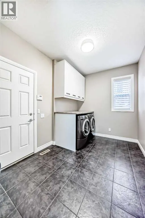 173 Aspenshire Drive SW