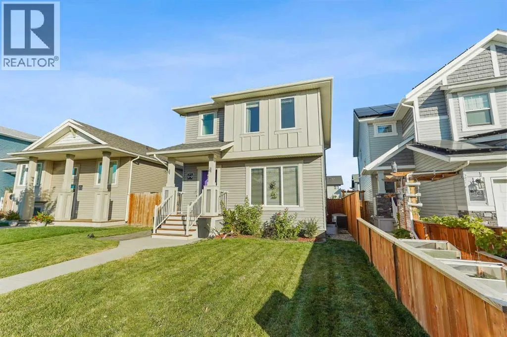 377 Moonlight Way W
