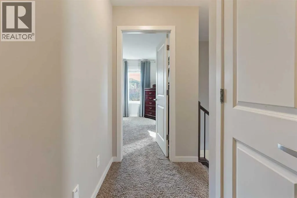377 Moonlight Way W