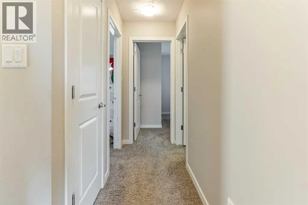 377 Moonlight Way W