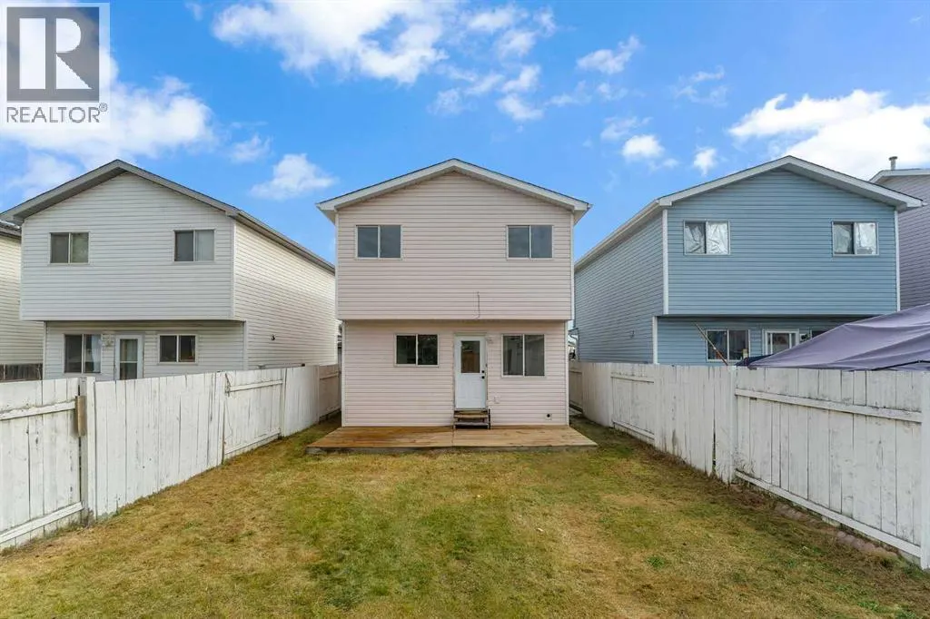 25 San Diego Way NE
