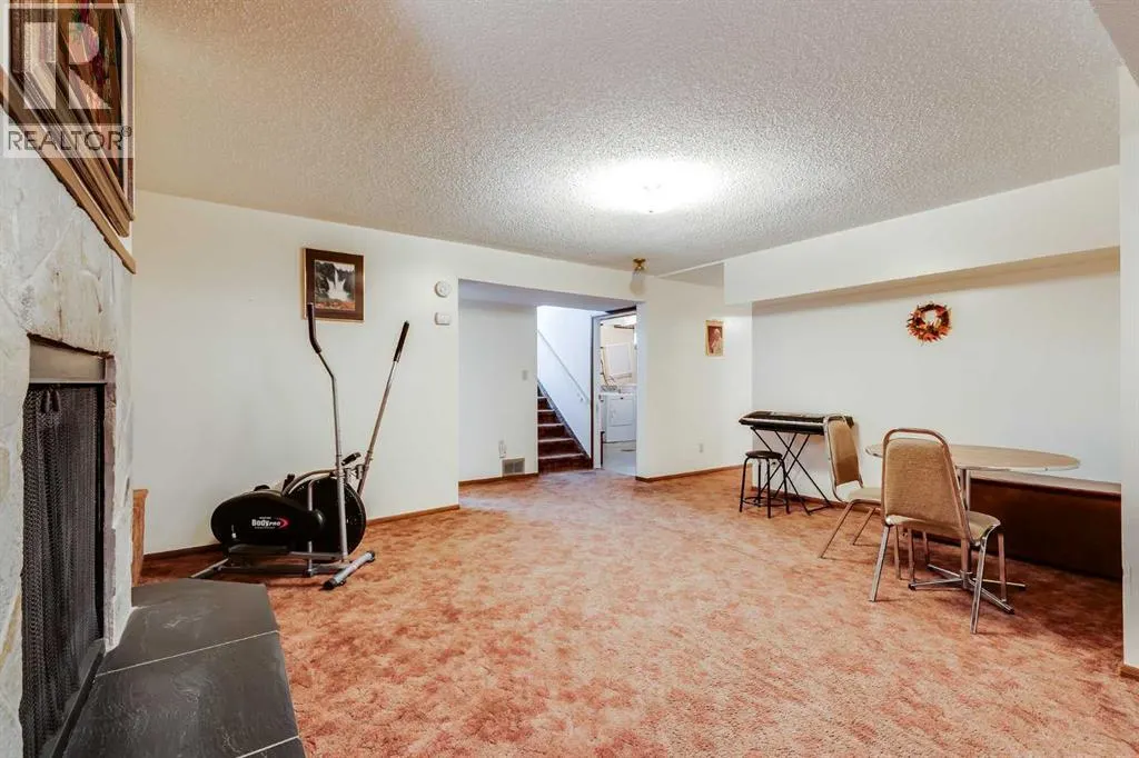 311 Midridge Road SE