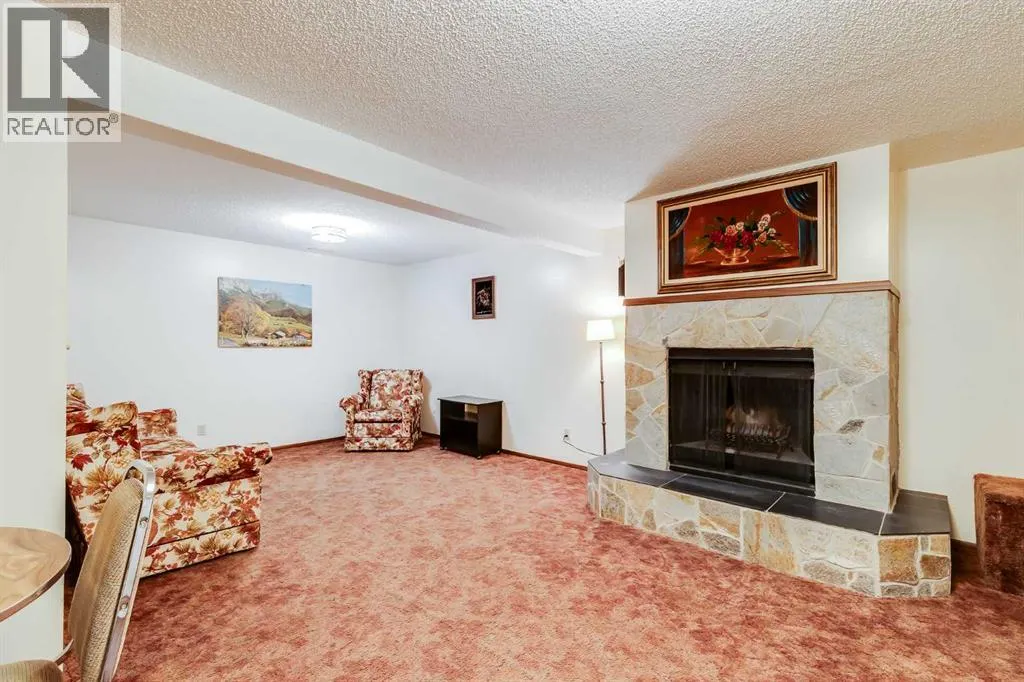 311 Midridge Road SE