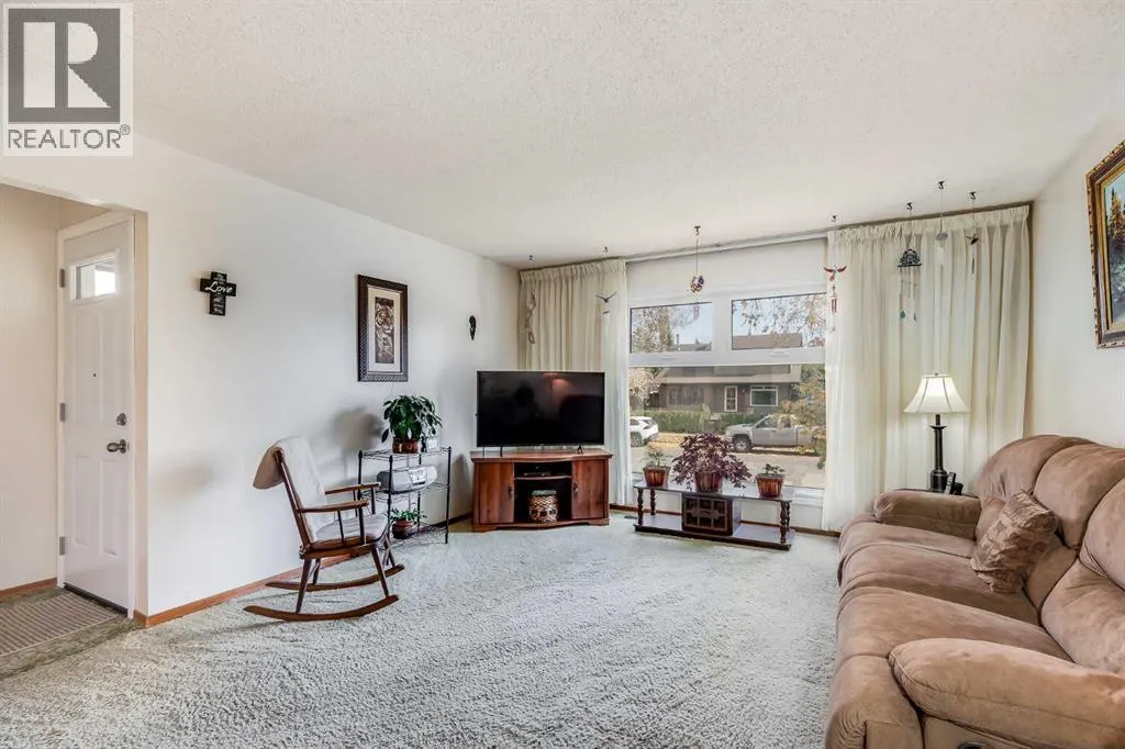 311 Midridge Road SE