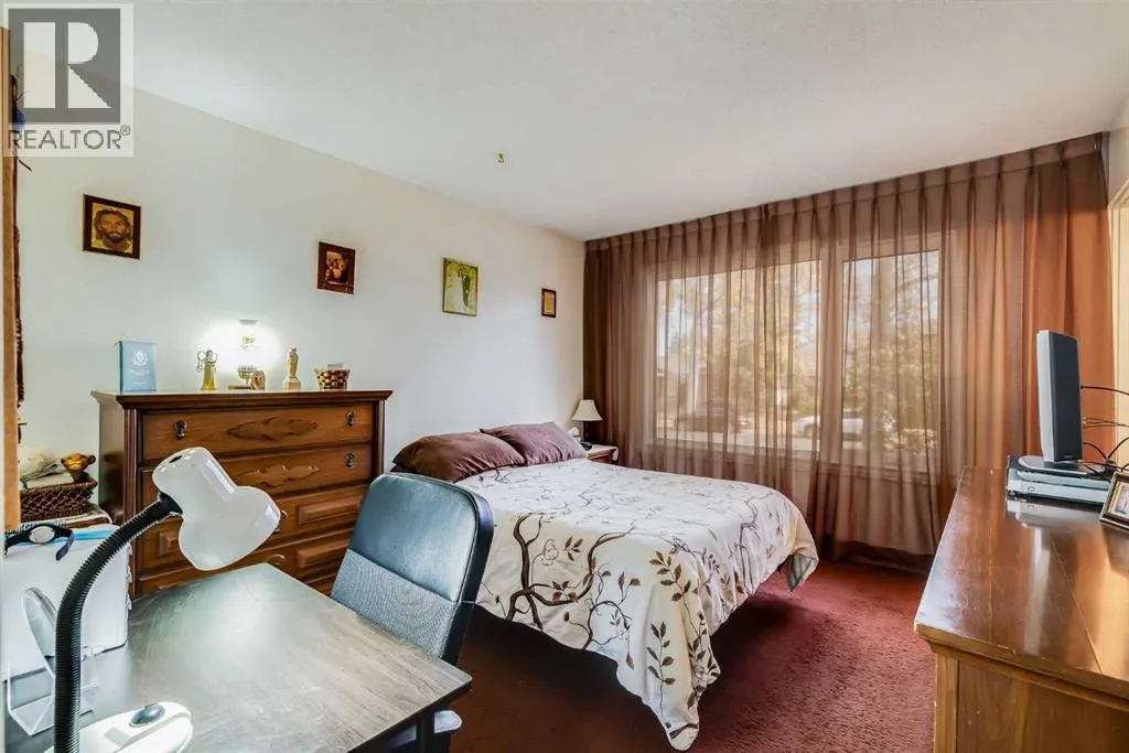 311 Midridge Road SE