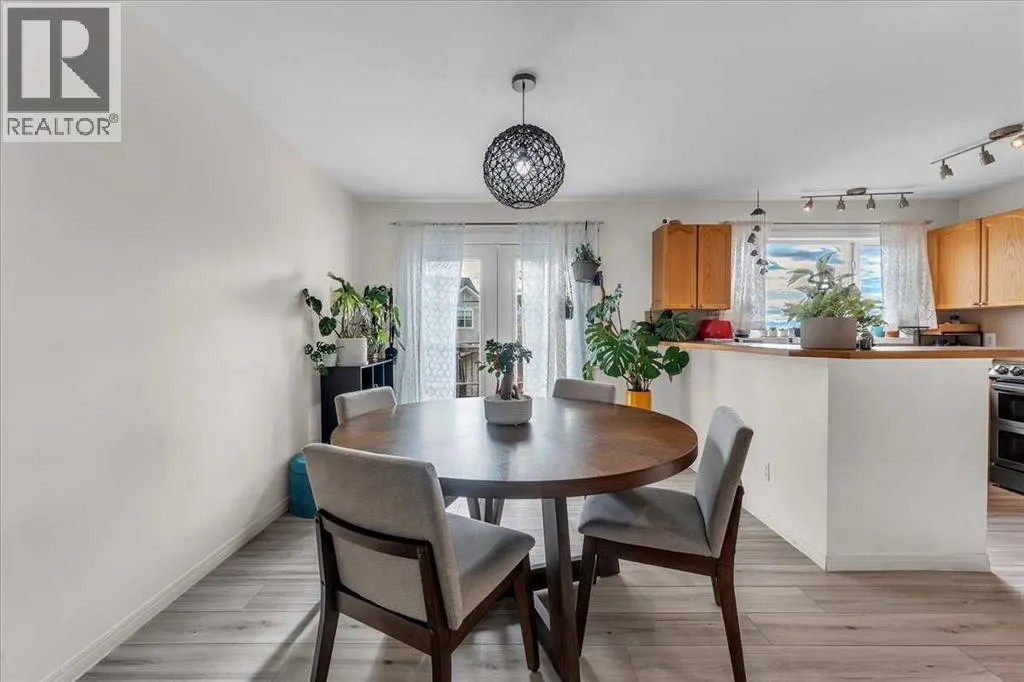 35 Tuscany Ridge Terrace NW