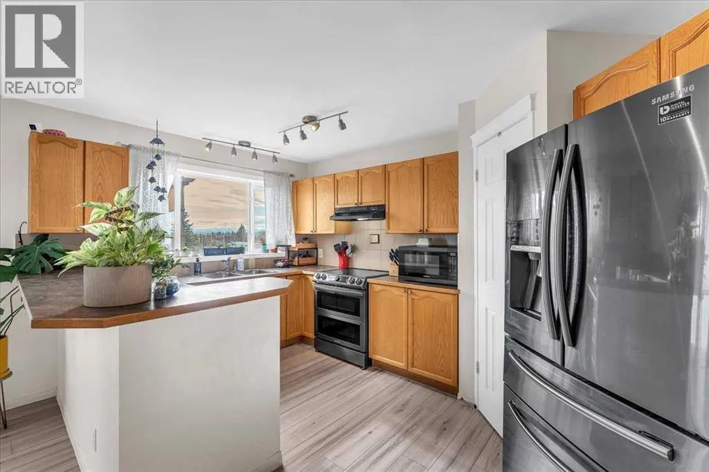 35 Tuscany Ridge Terrace NW