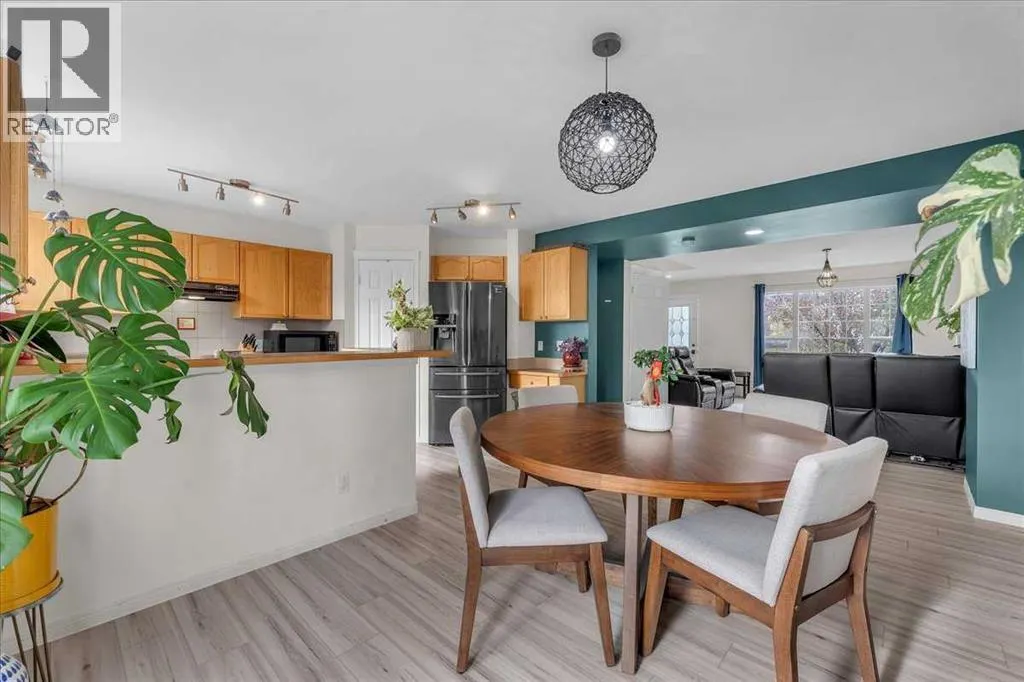 35 Tuscany Ridge Terrace NW