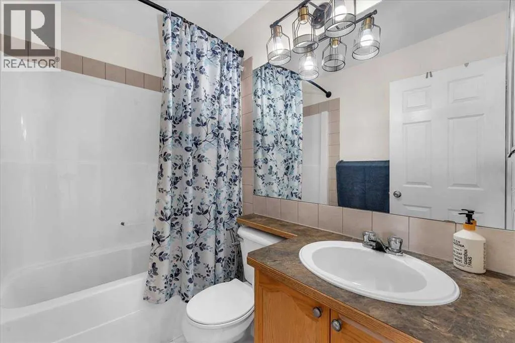 35 Tuscany Ridge Terrace NW