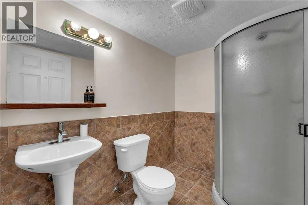 35 Tuscany Ridge Terrace NW