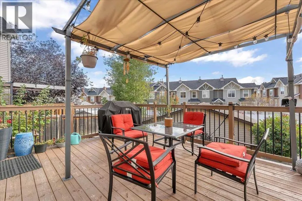 35 Tuscany Ridge Terrace NW