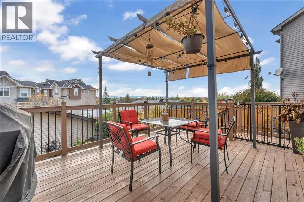 35 Tuscany Ridge Terrace NW