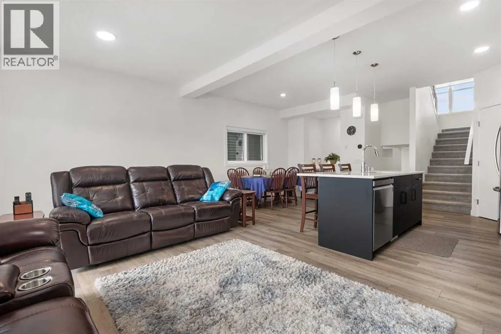 215 Heritage Heights