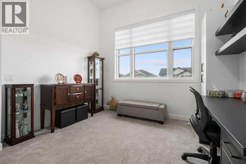 215 Heritage Heights