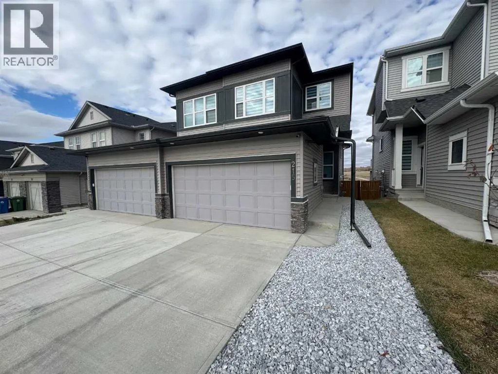 215 Heritage Heights