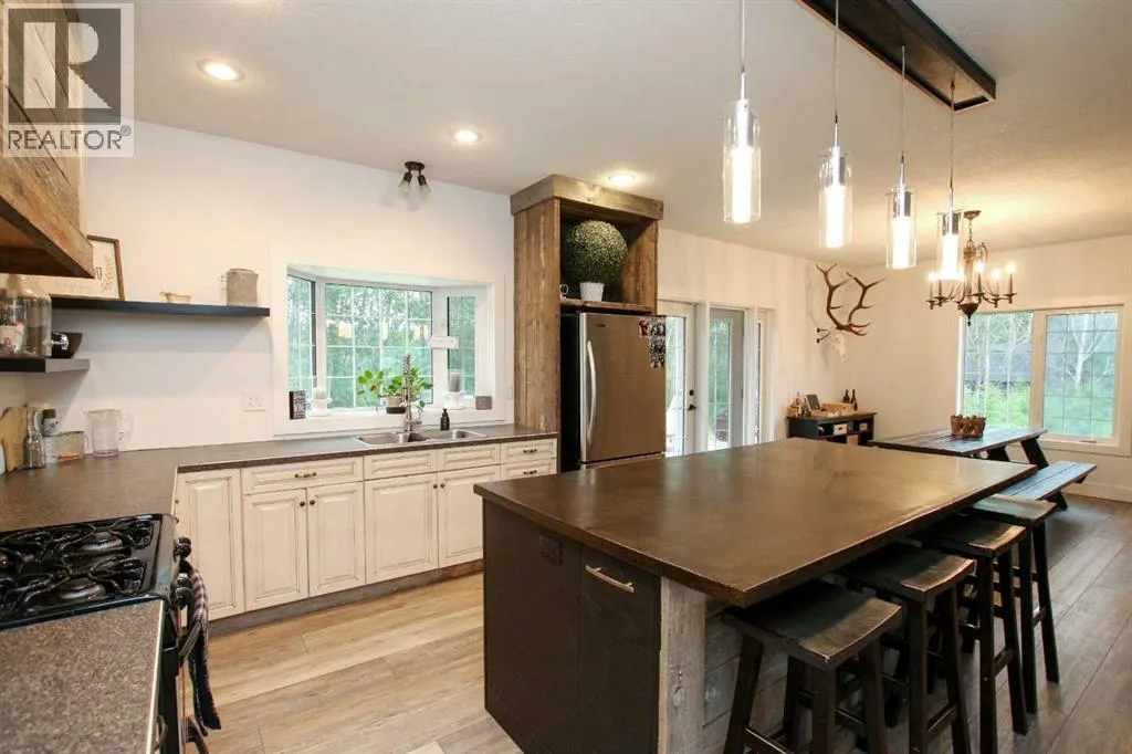 201, 1236 Township Road 384