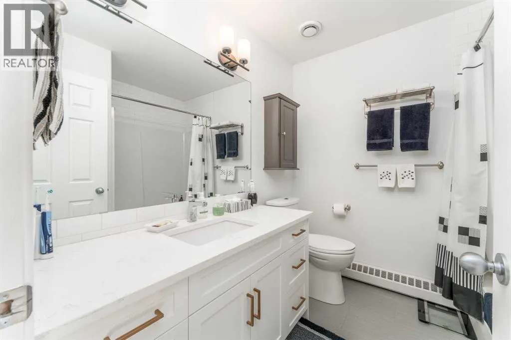 205, 112 Kananaskis Way