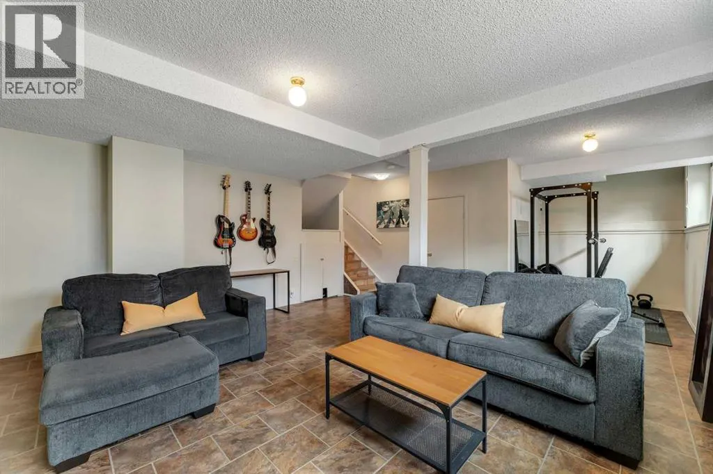 24 Midland Place SE