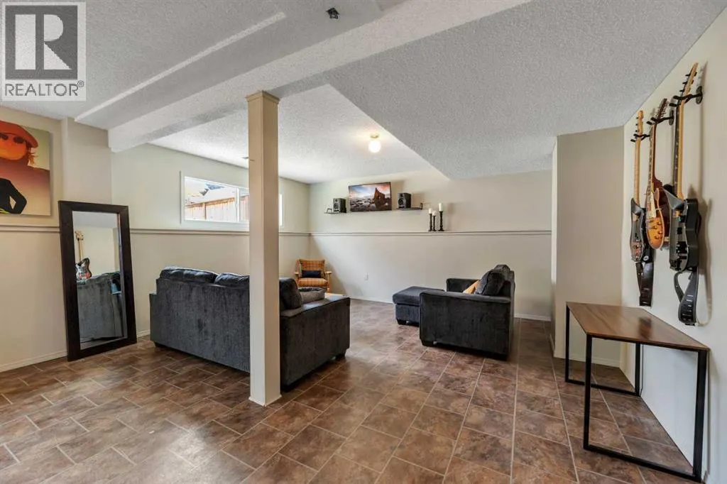 24 Midland Place SE