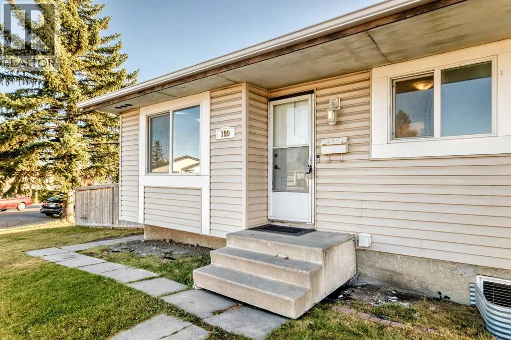 199 Maitland Drive NE