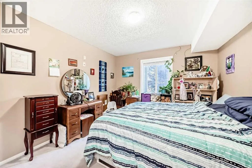 203, 6000 Somervale Court SW