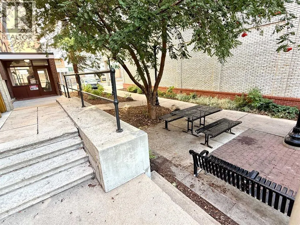 107 & 108, 4836 50 Street