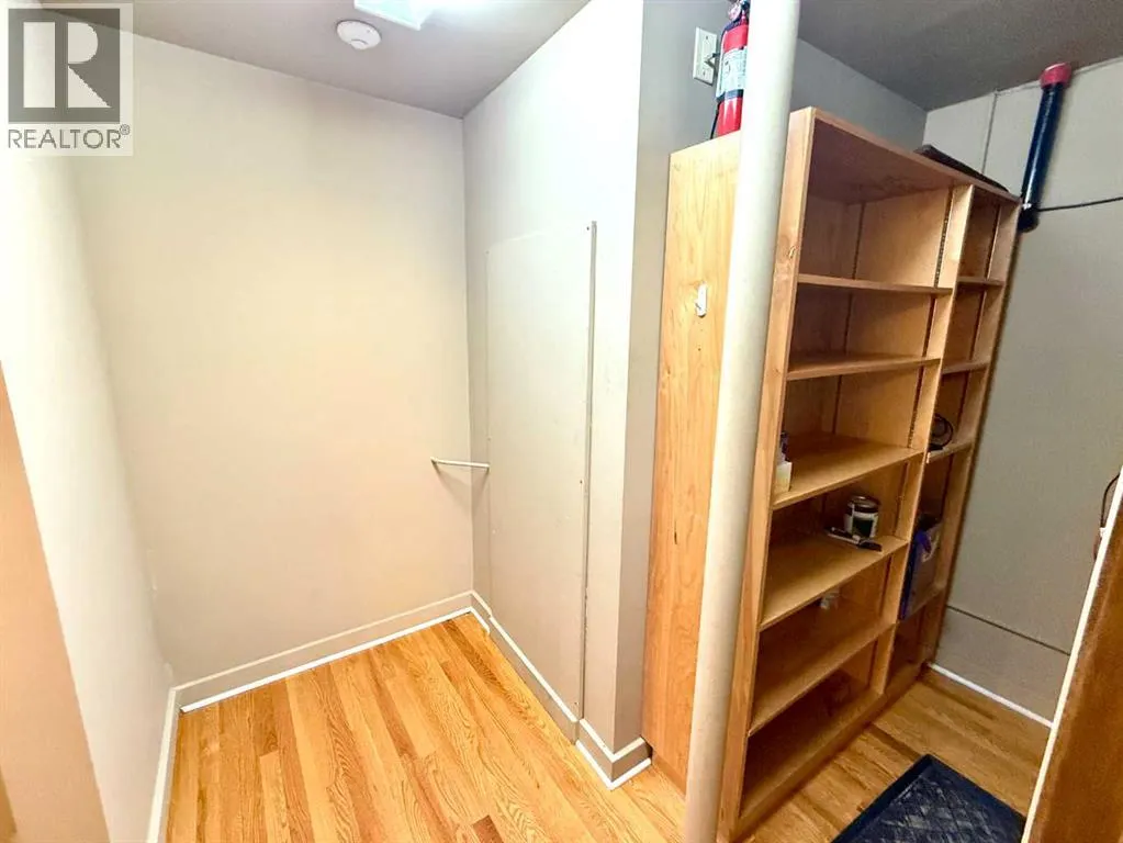 107 & 108, 4836 50 Street