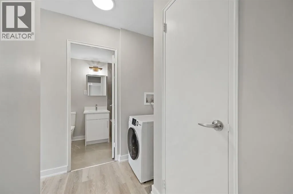 202, 3316 Rideau Place SW