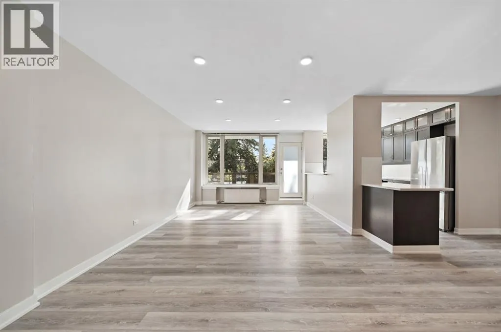 202, 3316 Rideau Place SW