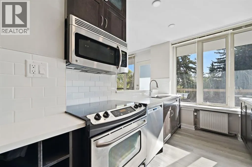 202, 3316 Rideau Place SW