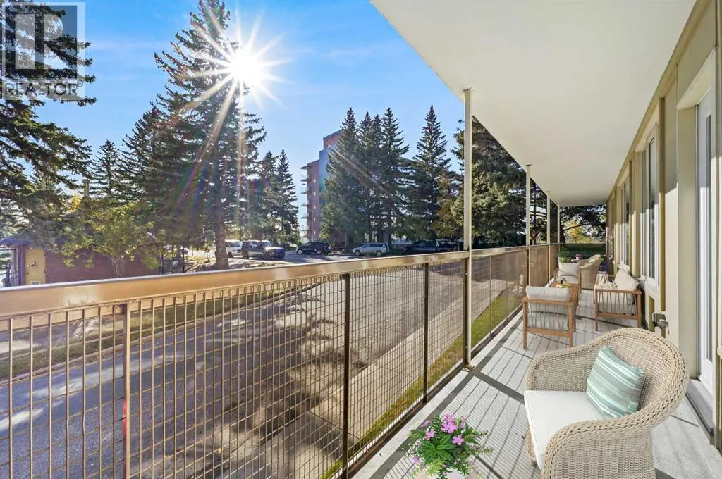 202, 3316 Rideau Place SW