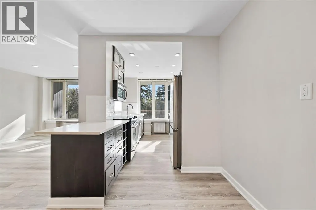 202, 3316 Rideau Place SW