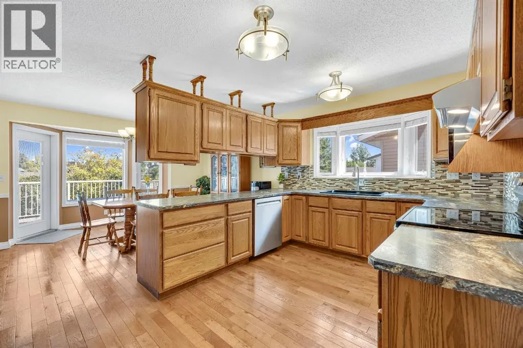 32 Rideau Close SW