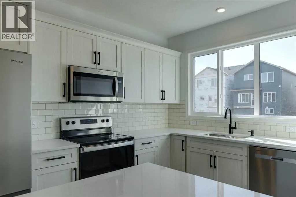 80 Homestead View NE