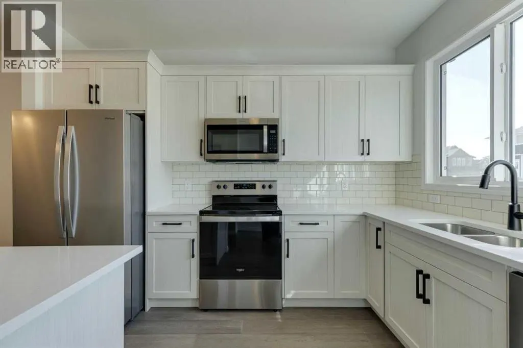 80 Homestead View NE