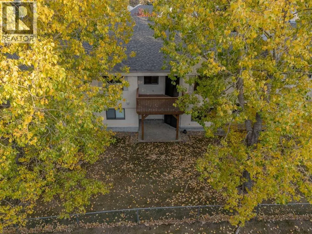 52 Sandarac Circle NW