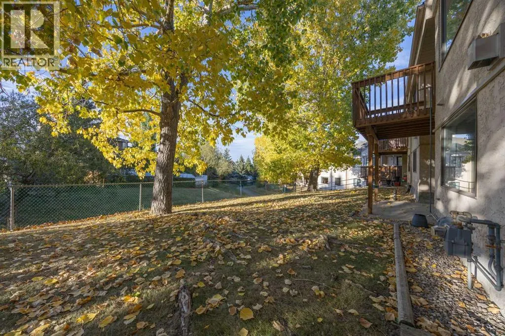 52 Sandarac Circle NW