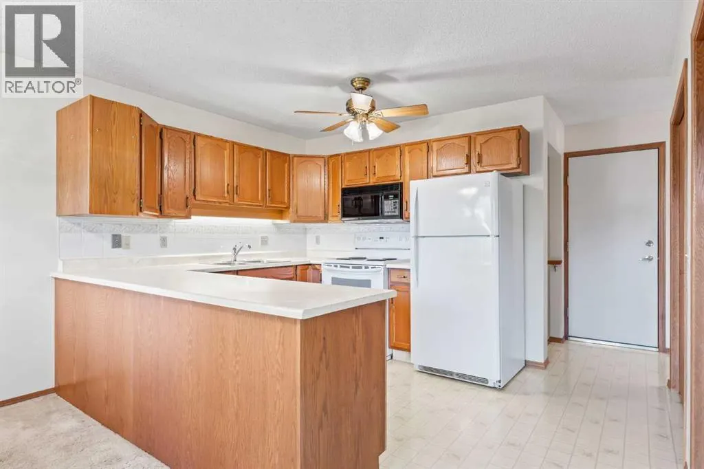 52 Sandarac Circle NW