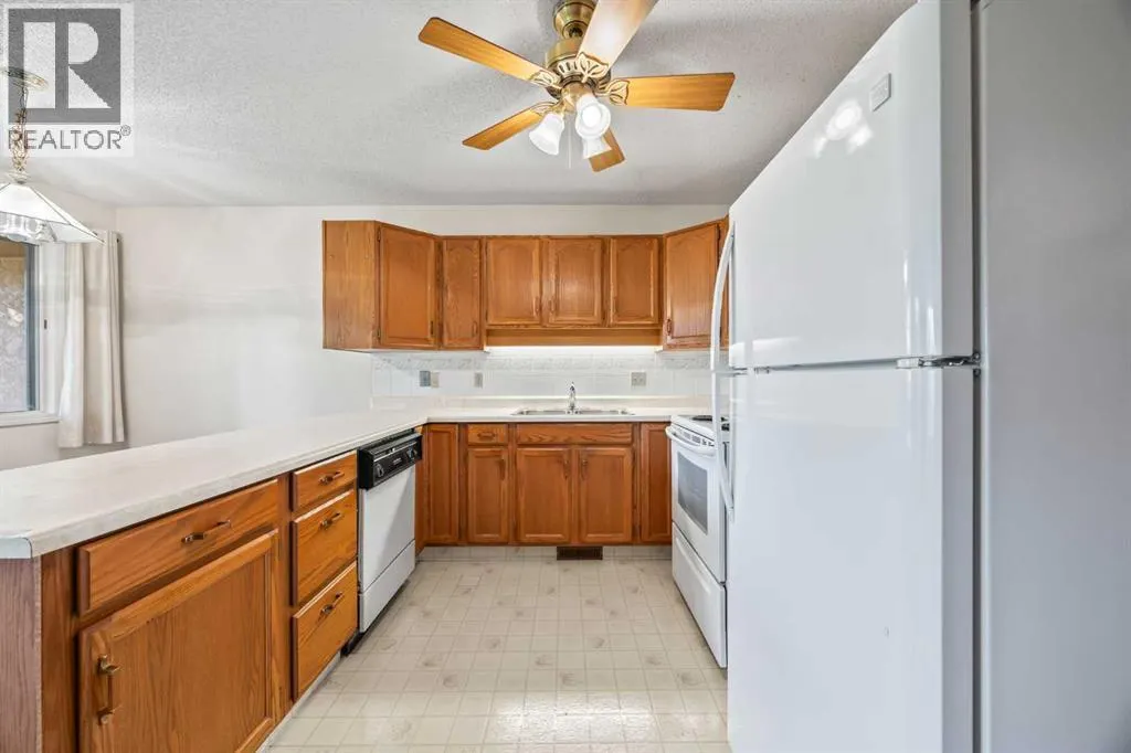 52 Sandarac Circle NW