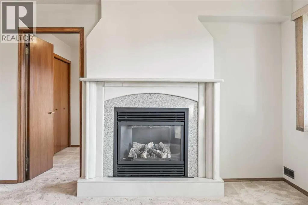 52 Sandarac Circle NW