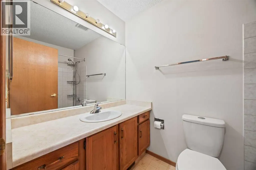 52 Sandarac Circle NW