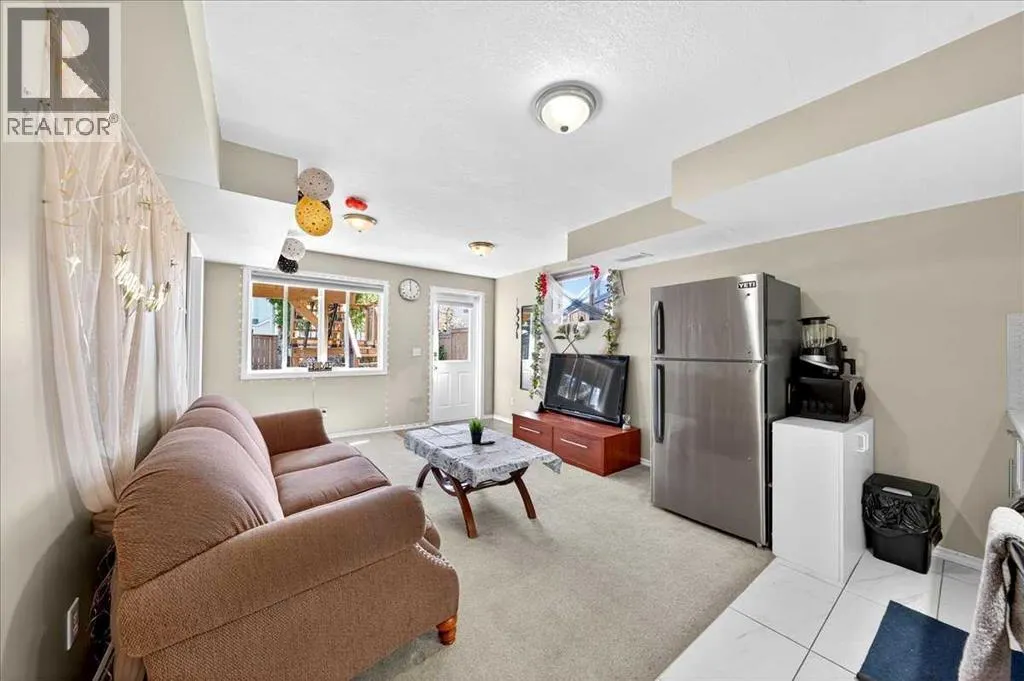 11 Citadel Vista Close NW