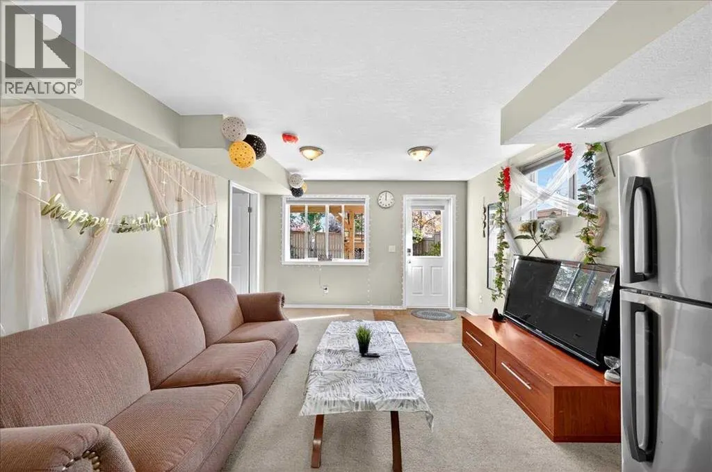 11 Citadel Vista Close NW