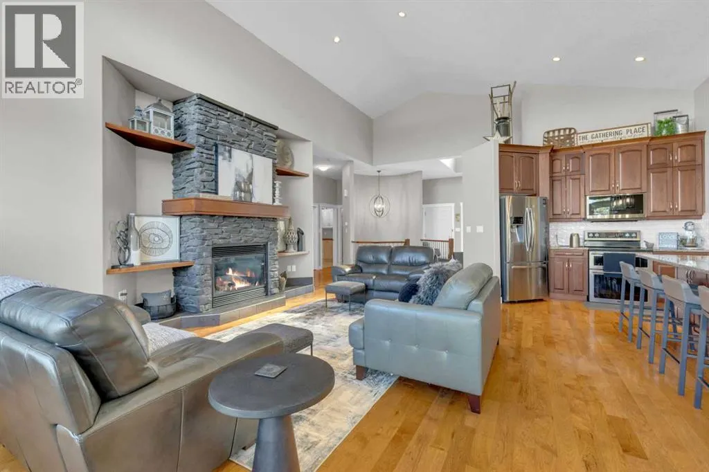 4 Leonard Close