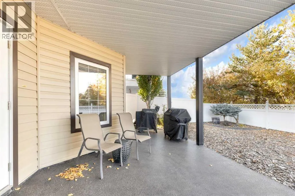 4 Leonard Close