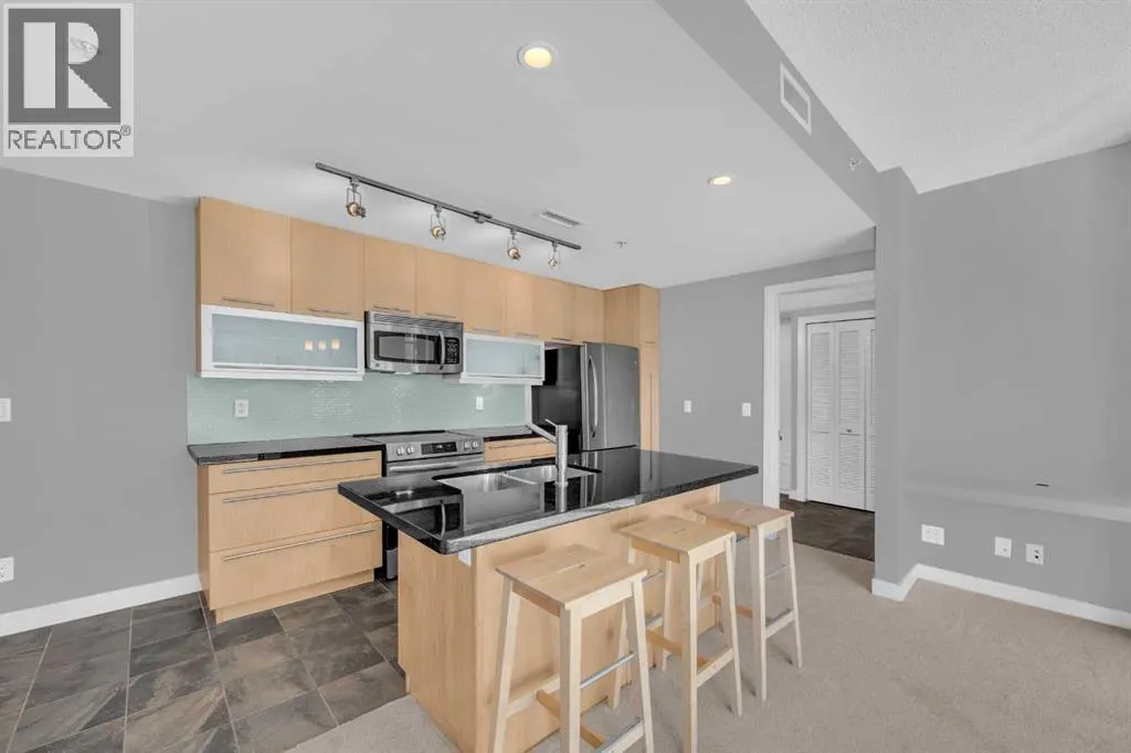 1307, 215 13 Avenue SW