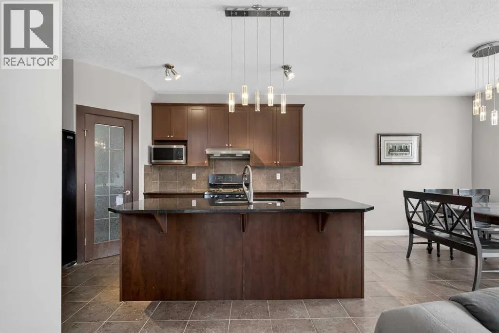 137 Evanspark Circle NW