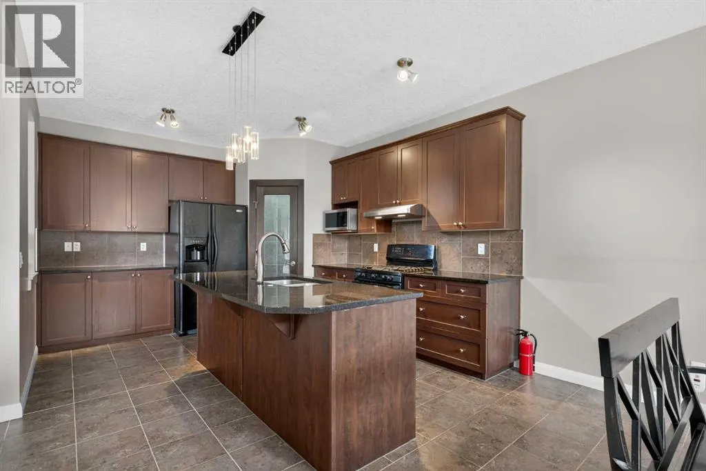137 Evanspark Circle NW