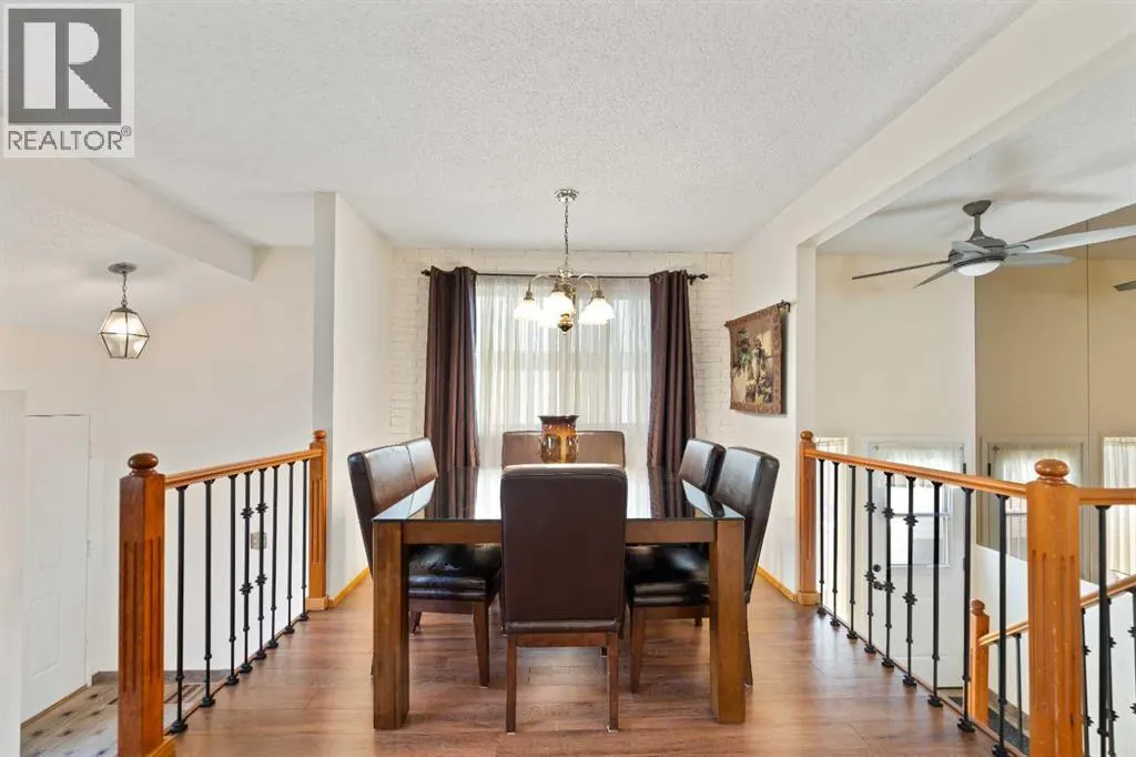103 Abadan Crescent NE