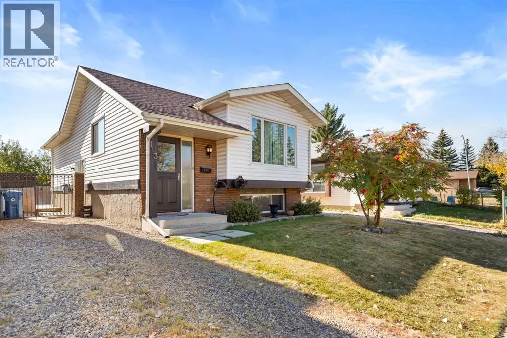 103 Abadan Crescent NE